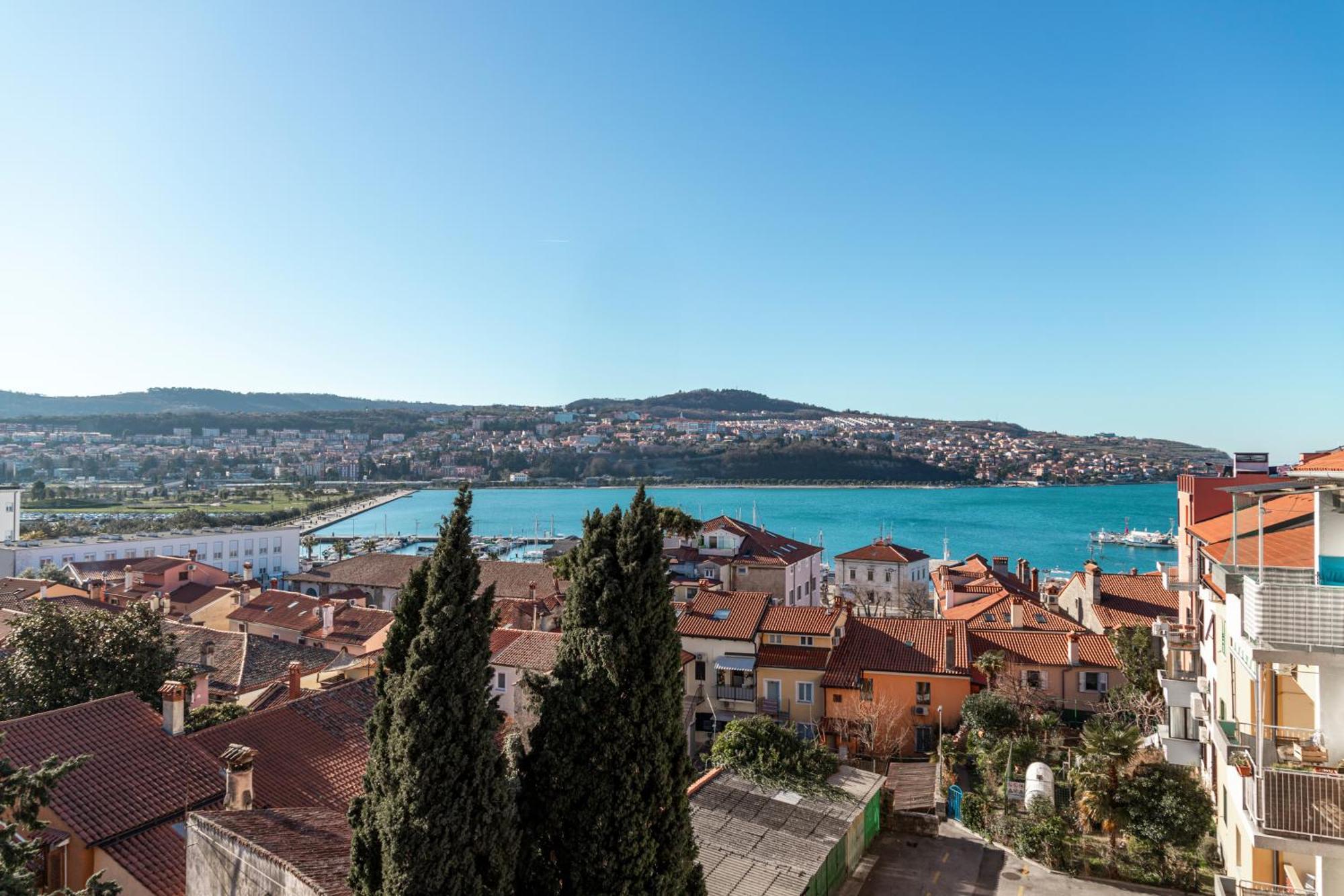 Koper Seaside Residence Екстериор снимка